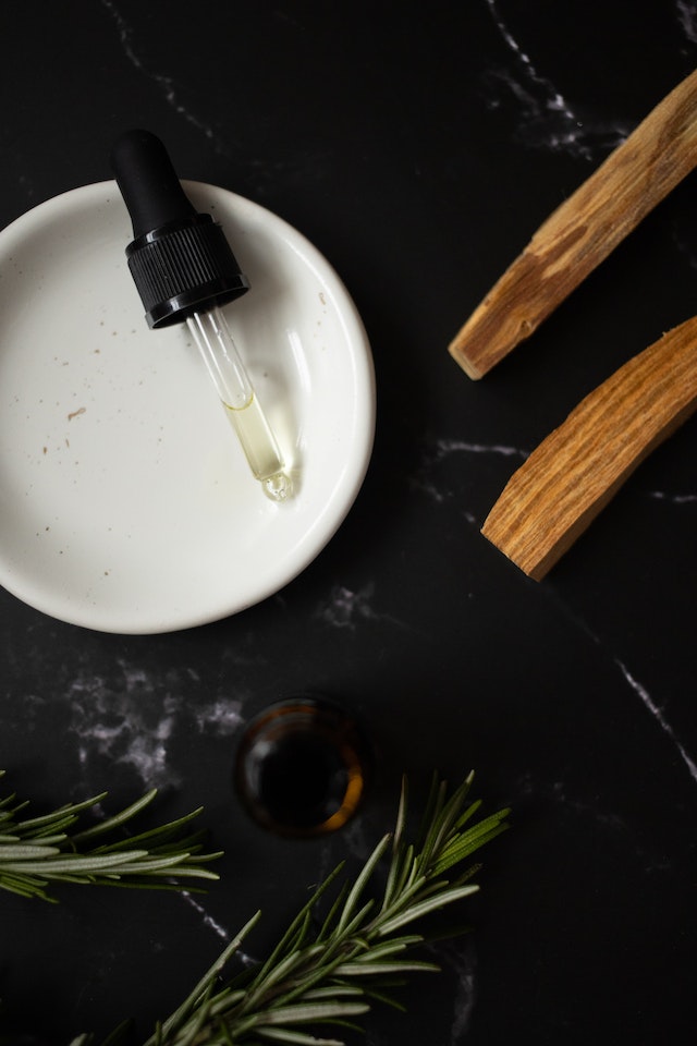 Tea Tree Oil: Discover its Benefits Baobab Swirls